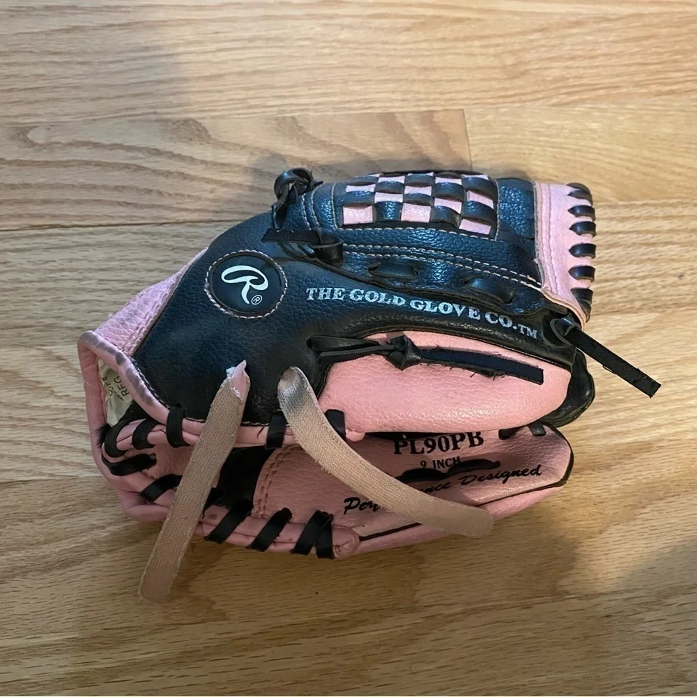 Rawlings Right Handed Throwing Glove Pink Kids Girls Basket Web 9” PL90PB
